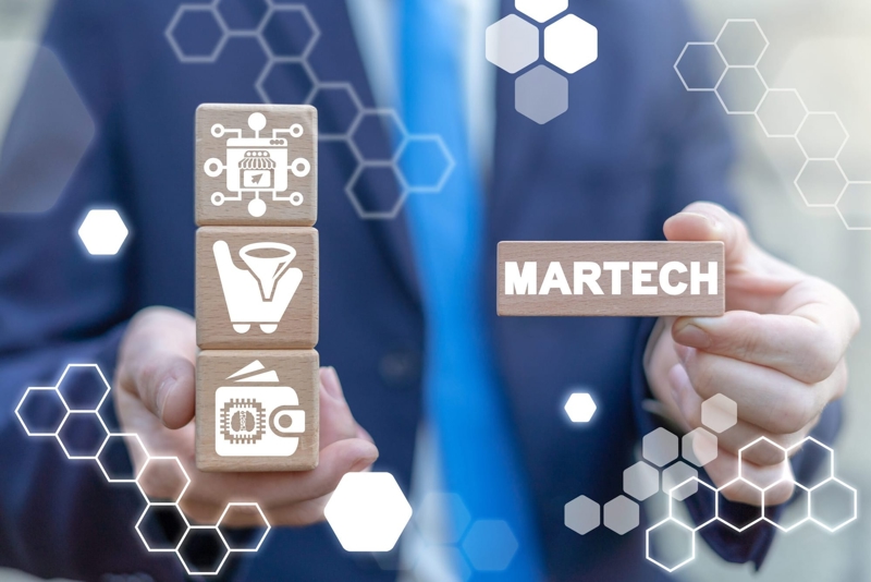 7-essential-ai-tools-to-build-yo-1 AI Martech